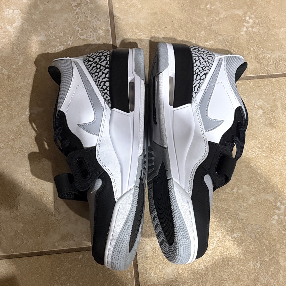 Jordan Legacy 312 Low Light Smoke Grey - Picture 3 of 4